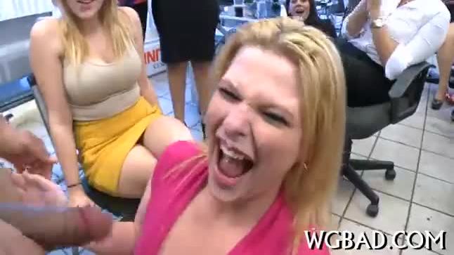 Sweet babes are gratifying stud with blowjobs
