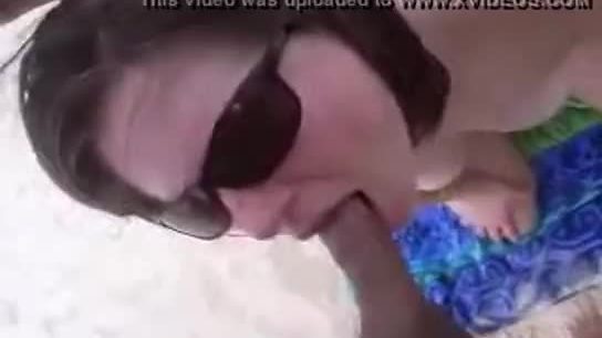 Lisa daniels relaxing at the beach and licking zoeys pussy