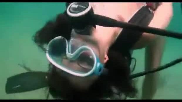 Having sex while scuba diving